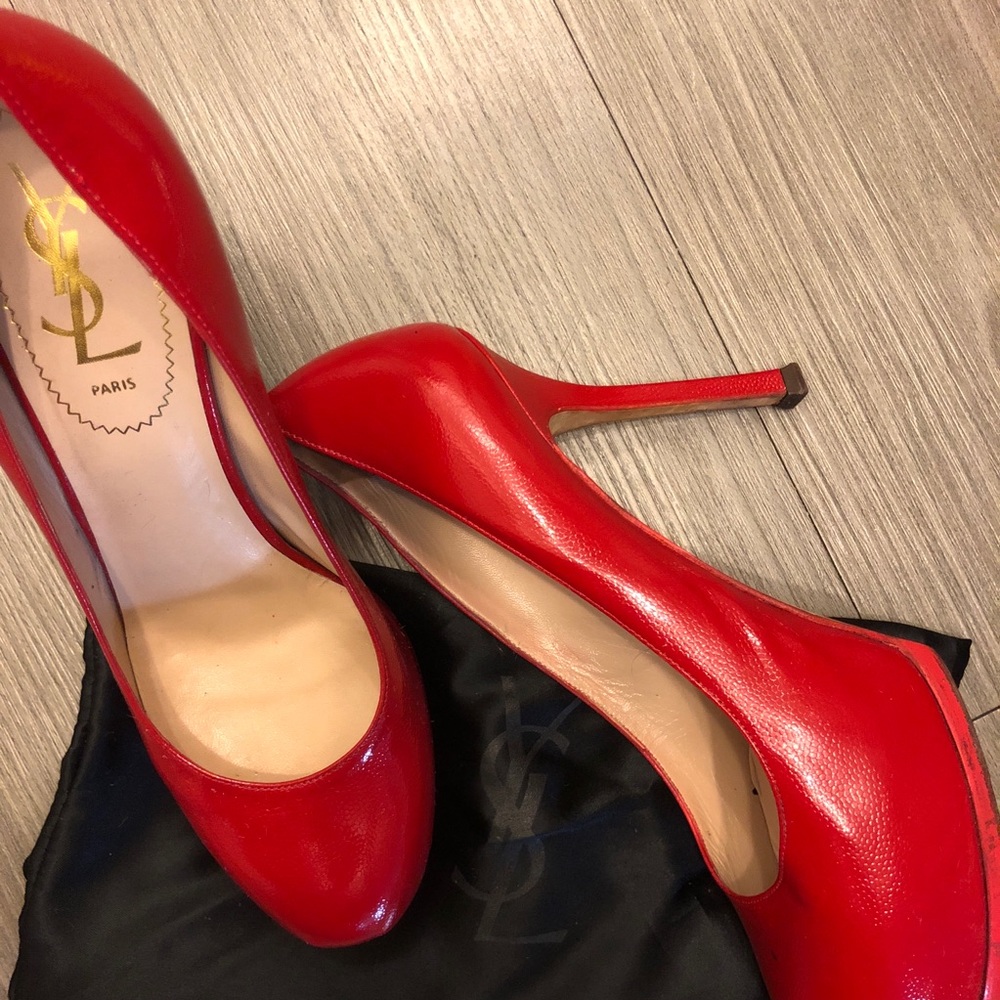 YSL Tribute Platform Pump